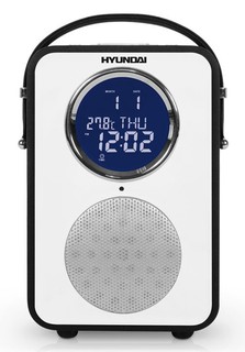 Радиоприемник Hyundai H-1624 черная кожа