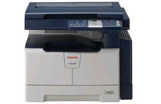 Копир TOSHIBA e-Studio 18 А3 копир/принтер/ч/б сканер/крышка, тонер