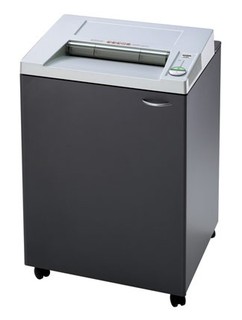 Шредер Fellowes 3140C (секр. 3, 4x40, 28-30 лиcт, 200литр., Уничт. скрепки, скобы, пл.карты, CD)